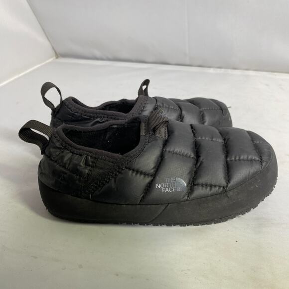 The North Face Thermoball Traction Kids blackSlippers Size 1 - Picture 2 of 5